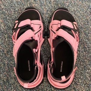 Balenciaga Sandal for women in good condition